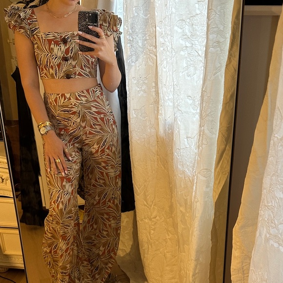 Tropical Print Two-Piece resort wear Set - Picture 1 of 8